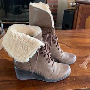 Uggs Warm and stylish booties